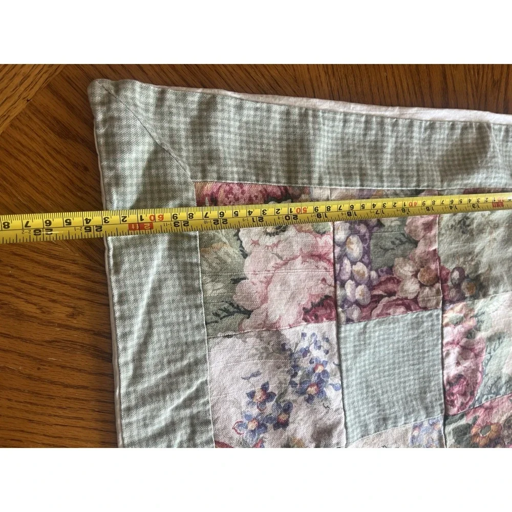 Quilt Quilting Finished Patchwork Green Gingham Roses Floral Table Center 24x24